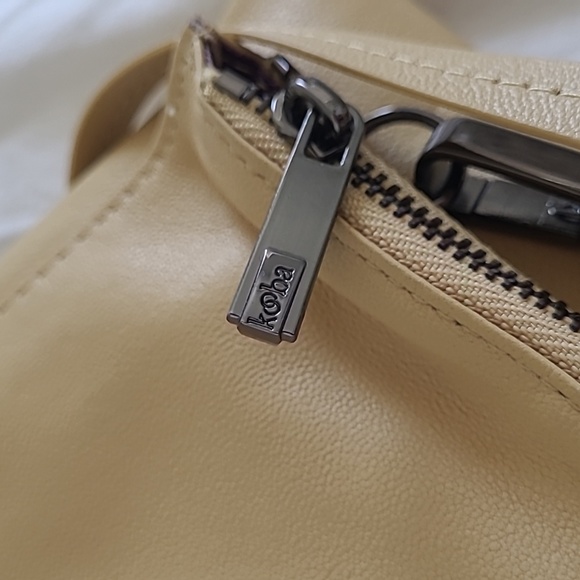 NWOT Kooba Envelope Ruby Leather Crossbody in Yellow - Picture 5 of 8